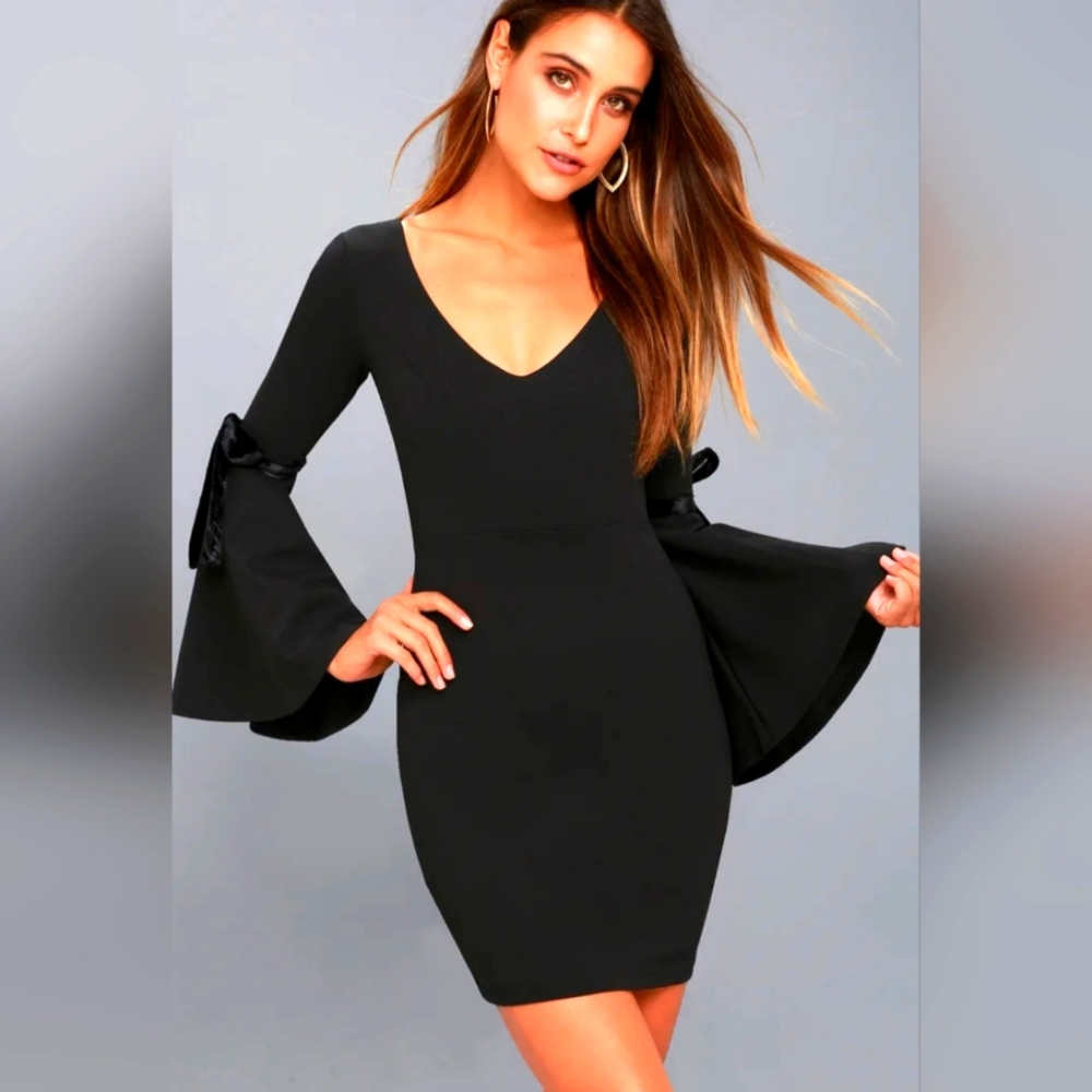 Lulus Once In A While Black Bell Sleeve Bodycon Dress W/Bow Detail Size Small